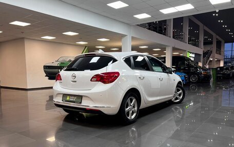 Opel Astra J, 2014 год, 790 000 рублей, 2 фотография