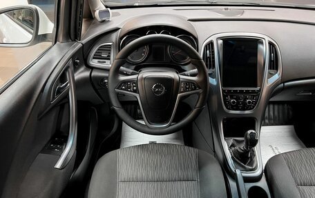 Opel Astra J, 2014 год, 790 000 рублей, 11 фотография