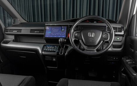 Honda Stepwgn IV рестайлинг, 2015 год, 1 989 000 рублей, 6 фотография