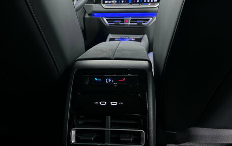 Volkswagen Tiguan, 2024 год, 3 897 000 рублей, 20 фотография