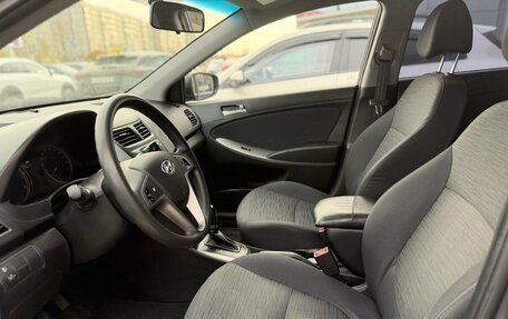 Hyundai Solaris II рестайлинг, 2015 год, 1 055 000 рублей, 10 фотография