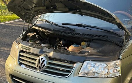 Volkswagen Caravelle T5, 2008 год, 1 350 000 рублей, 8 фотография