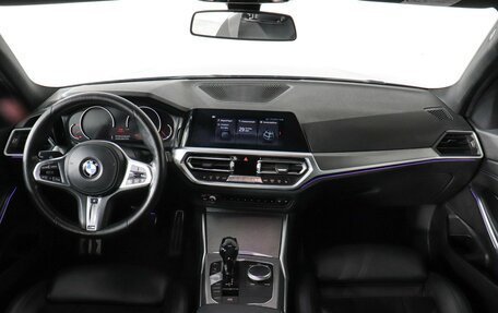 BMW 3 серия, 2019 год, 3 690 000 рублей, 11 фотография