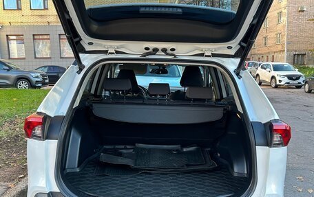 Toyota RAV4, 2020 год, 3 450 000 рублей, 9 фотография