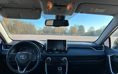 Toyota RAV4, 2020 год, 3 450 000 рублей, 15 фотография