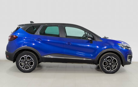 Renault Kaptur I рестайлинг, 2022 год, 1 800 000 рублей, 4 фотография