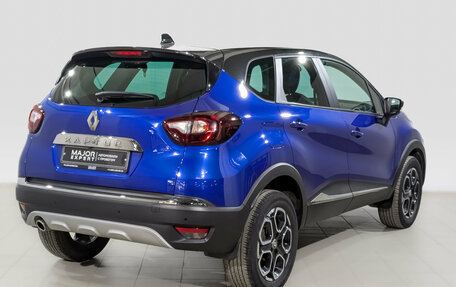 Renault Kaptur I рестайлинг, 2022 год, 1 800 000 рублей, 5 фотография