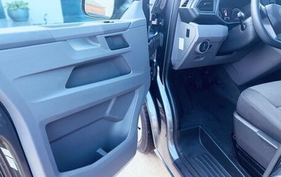 Volkswagen Transporter T6 рестайлинг, 2021 год, 4 680 000 рублей, 1 фотография