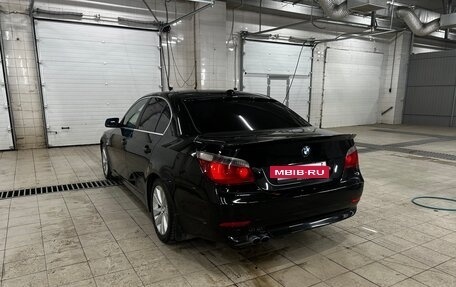 BMW 5 серия, 2003 год, 850 000 рублей, 8 фотография