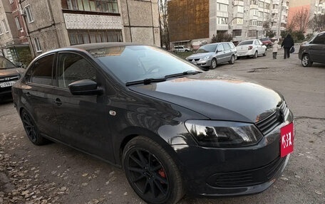 Volkswagen Polo VI (EU Market), 2011 год, 600 000 рублей, 2 фотография