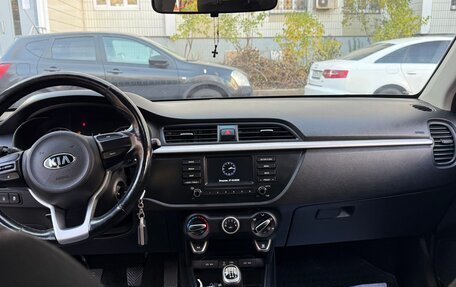 KIA Rio IV, 2018 год, 1 050 000 рублей, 9 фотография