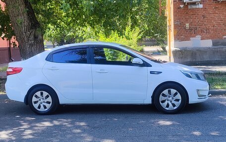 KIA Rio III рестайлинг, 2013 год, 670 000 рублей, 2 фотография