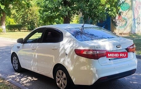 KIA Rio III рестайлинг, 2013 год, 670 000 рублей, 8 фотография