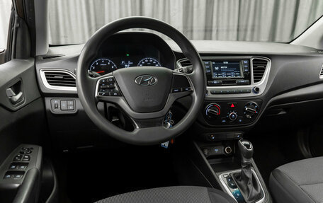 Hyundai Solaris II рестайлинг, 2021 год, 1 390 000 рублей, 7 фотография