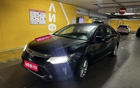 Toyota Camry, 2017 год, 2 192 000 рублей, 1 фотография