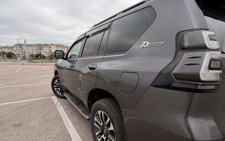 Toyota Land Cruiser Prado 150 рестайлинг, 2021 год, 6 500 000 рублей, 5 фотография