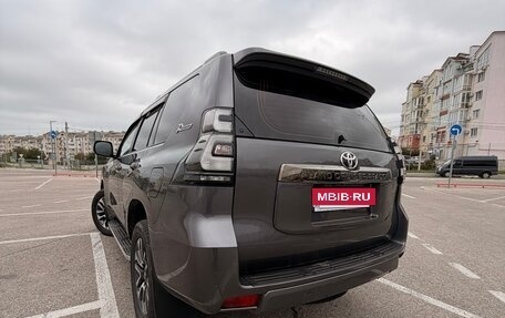 Toyota Land Cruiser Prado 150 рестайлинг, 2021 год, 6 500 000 рублей, 6 фотография
