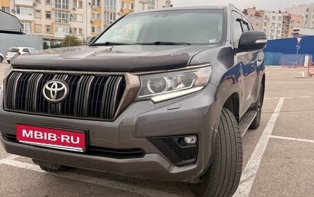 Toyota Land Cruiser Prado 150 рестайлинг, 2021 год, 6 500 000 рублей, 4 фотография
