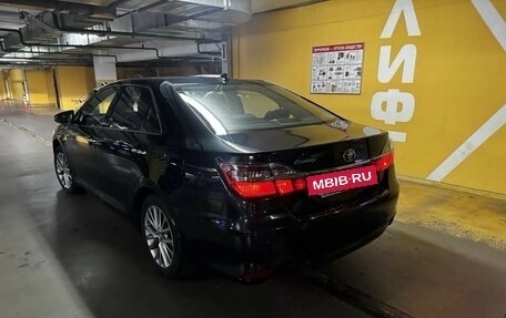 Toyota Camry, 2017 год, 2 192 000 рублей, 3 фотография