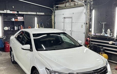 Toyota Camry, 2017 год, 1 990 000 рублей, 2 фотография