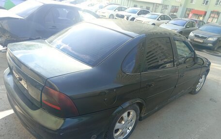 Opel Vectra B рестайлинг, 2001 год, 140 000 рублей, 4 фотография
