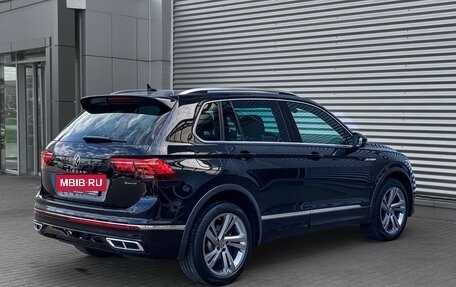 Volkswagen Tiguan II, 2021 год, 3 550 000 рублей, 6 фотография