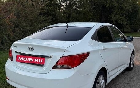 Hyundai Solaris II рестайлинг, 2016 год, 1 100 000 рублей, 2 фотография