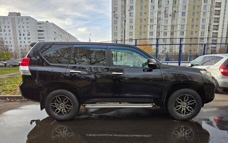 Toyota Land Cruiser Prado 150 рестайлинг, 2011 год, 2 590 000 рублей, 6 фотография