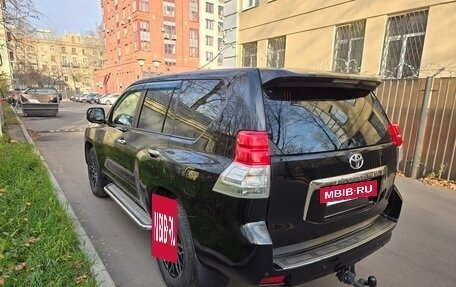 Toyota Land Cruiser Prado 150 рестайлинг, 2011 год, 2 590 000 рублей, 3 фотография
