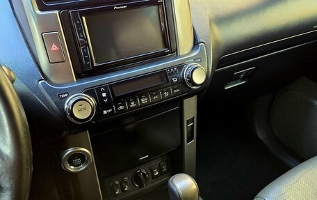 Toyota Land Cruiser Prado 150 рестайлинг, 2011 год, 2 590 000 рублей, 13 фотография