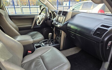 Toyota Land Cruiser Prado 150 рестайлинг, 2011 год, 2 590 000 рублей, 10 фотография