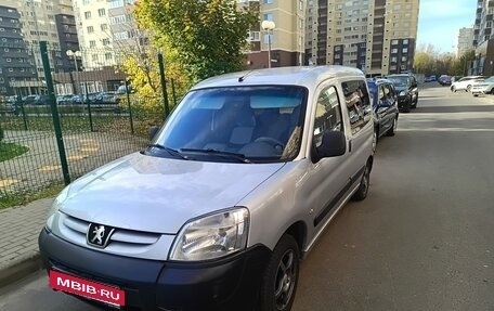 Peugeot Partner II рестайлинг 2, 2009 год, 350 000 рублей, 2 фотография