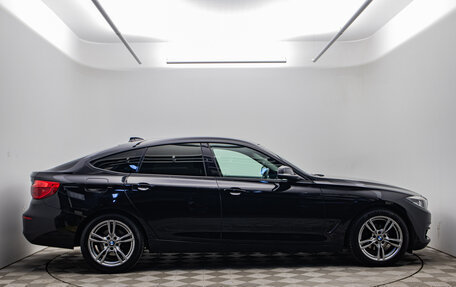 BMW 3 серия, 2018 год, 1 950 000 рублей, 4 фотография
