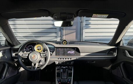 Porsche 911, 2023 год, 29 800 000 рублей, 12 фотография