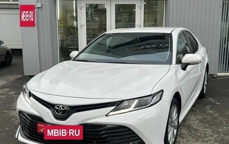 Toyota Camry, 2019 год, 2 999 000 рублей, 3 фотография