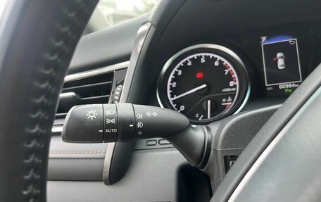 Toyota Camry, 2019 год, 2 999 000 рублей, 14 фотография