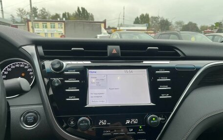 Toyota Camry, 2019 год, 2 999 000 рублей, 20 фотография