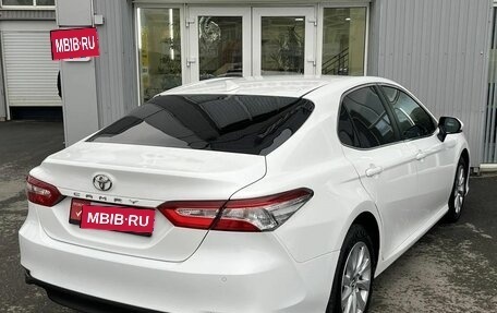 Toyota Camry, 2019 год, 2 999 000 рублей, 7 фотография