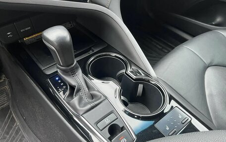 Toyota Camry, 2019 год, 2 999 000 рублей, 21 фотография