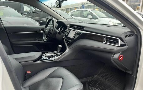 Toyota Camry, 2019 год, 2 999 000 рублей, 23 фотография