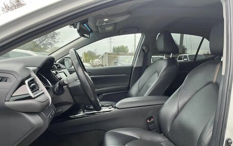 Toyota Camry, 2019 год, 2 999 000 рублей, 22 фотография