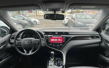 Toyota Camry, 2019 год, 2 999 000 рублей, 24 фотография