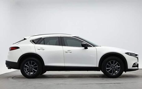 Mazda CX-4, 2023 год, 1 840 000 рублей, 3 фотография