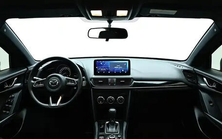 Mazda CX-4, 2023 год, 1 840 000 рублей, 9 фотография