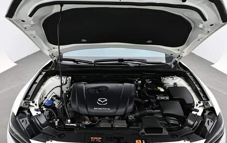 Mazda CX-4, 2023 год, 1 840 000 рублей, 17 фотография