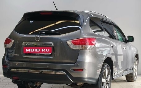 Nissan Pathfinder, 2015 год, 1 800 000 рублей, 5 фотография