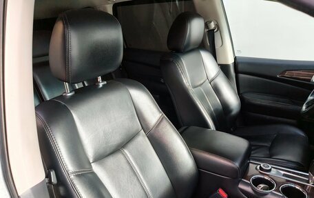 Nissan Pathfinder, 2015 год, 1 800 000 рублей, 21 фотография