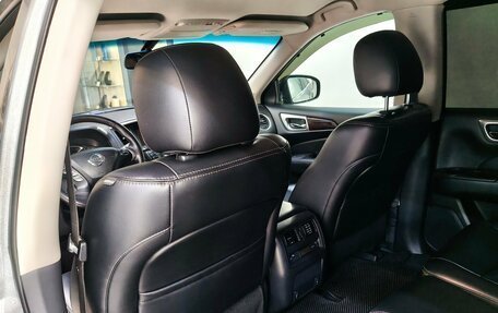 Nissan Pathfinder, 2015 год, 1 800 000 рублей, 18 фотография