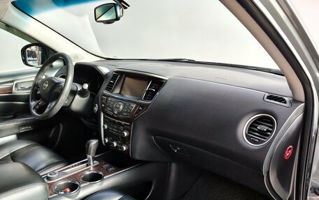 Nissan Pathfinder, 2015 год, 1 800 000 рублей, 19 фотография