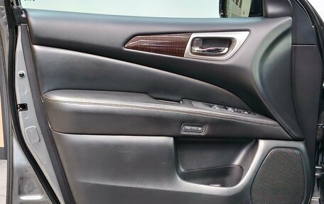 Nissan Pathfinder, 2015 год, 1 800 000 рублей, 30 фотография